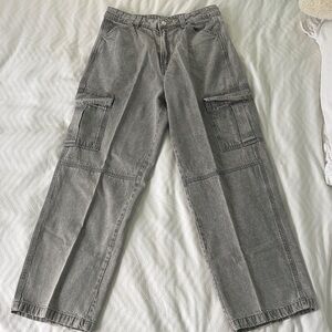 Divided Women’s Gray Cargo Pants